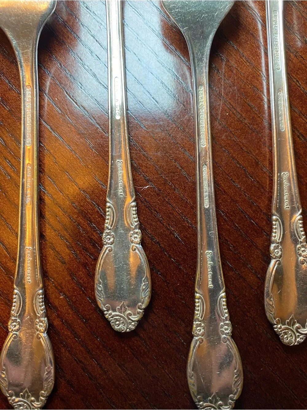 Vintage Enchantment Rogers 1881 Oneida Silver-Plated Dinner Forks - Set of 7